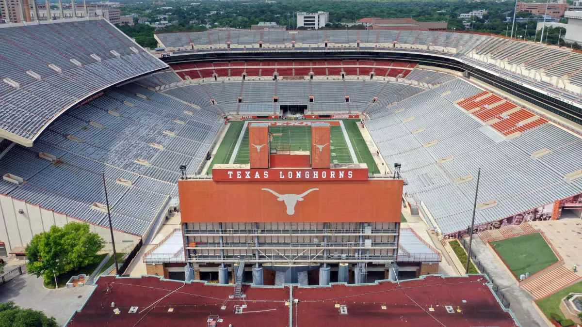 Platz 9: Darrell K Royal-Texas Memorial Stadium, USA: